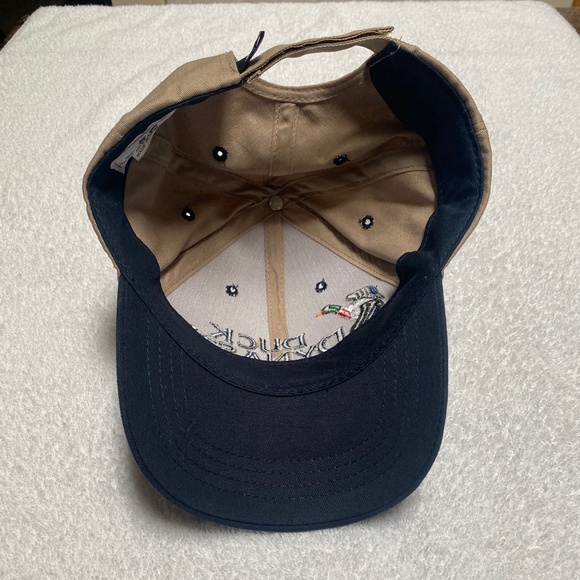 Duck Dynasty Hat. - Picture 3 of 4